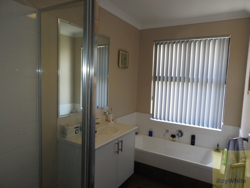 20 Sylvan Way, Seville Grove WA 6112