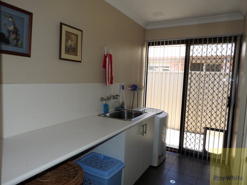 20 Sylvan Way, Seville Grove WA 6112