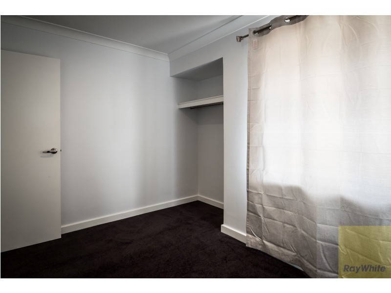 37 Waratah Drive, Camillo WA 6111