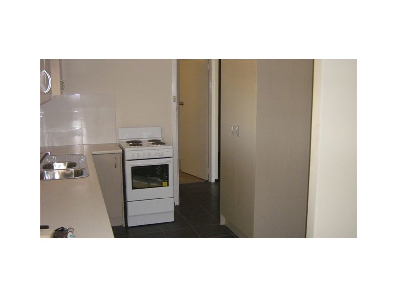 29 Waratah Drive, Camillo WA 6111