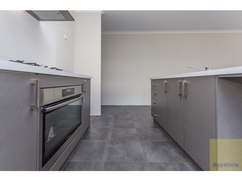 125 Kokoda Boulevard, Byford WA 6122