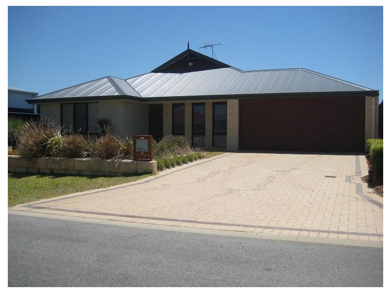 16 Marr Street, Byford WA 6122