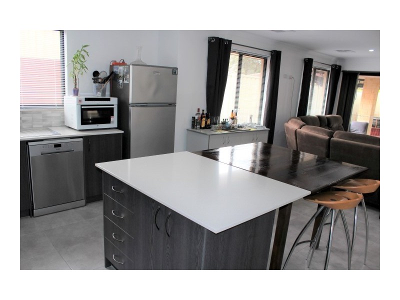 4A Herbert Court, Brookdale WA 6112