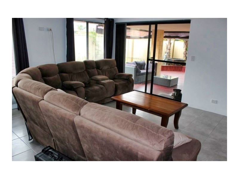 4A Herbert Court, Brookdale WA 6112