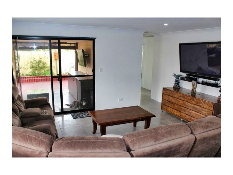 4A Herbert Court, Brookdale WA 6112