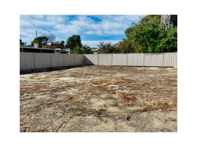 13B Bunney Road, Kelmscott WA 6111