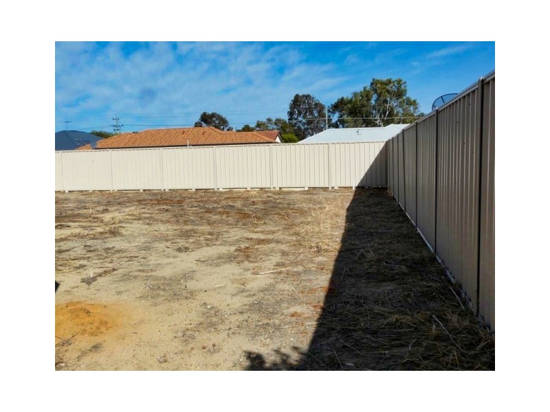 13B Bunney Road, Kelmscott WA 6111