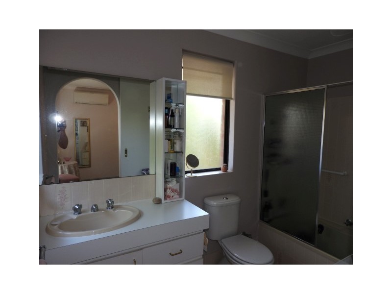 18 Elm Close, Camillo WA 6111