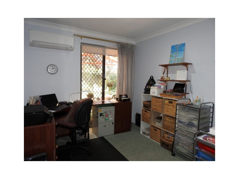 18 Elm Close, Camillo WA 6111