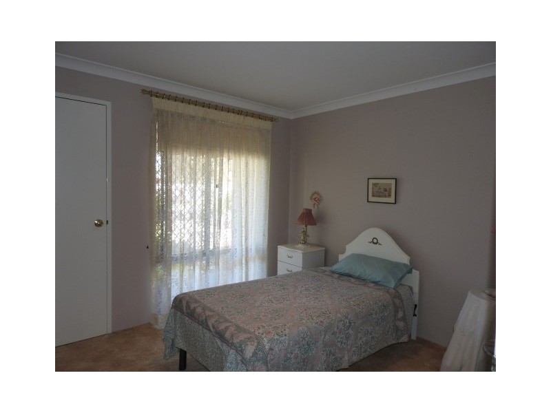 18 Elm Close, Camillo WA 6111