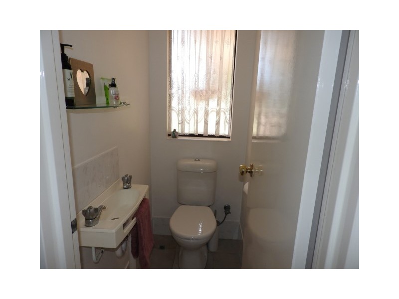 18 Elm Close, Camillo WA 6111