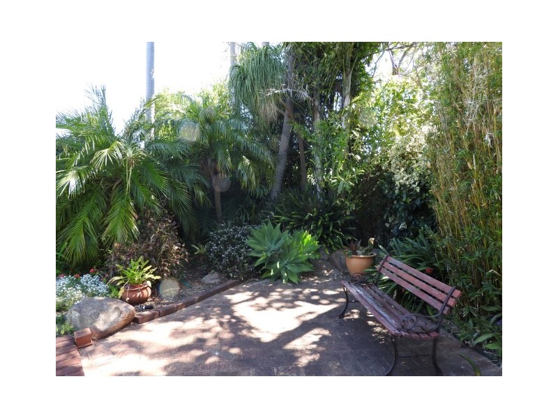 18 Elm Close, Camillo WA 6111