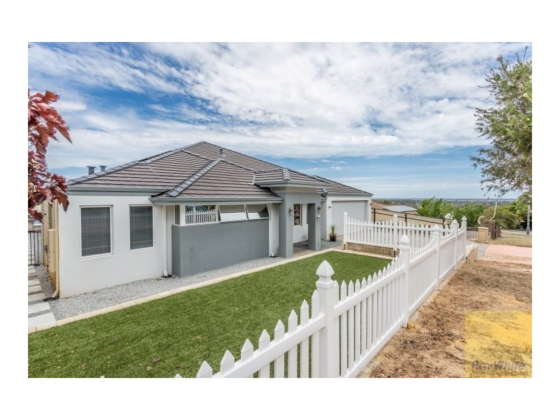 9 Ashley Drive, Kelmscott WA 6111