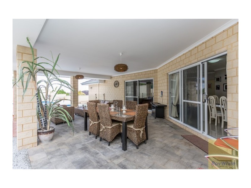 9 Ashley Drive, Kelmscott WA 6111
