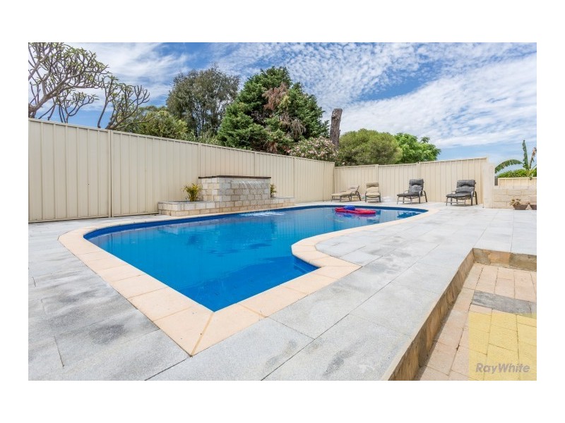 9 Ashley Drive, Kelmscott WA 6111