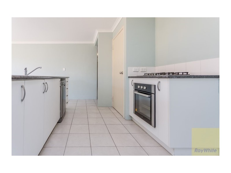 8 Starlight Pass, Seville Grove WA 6112