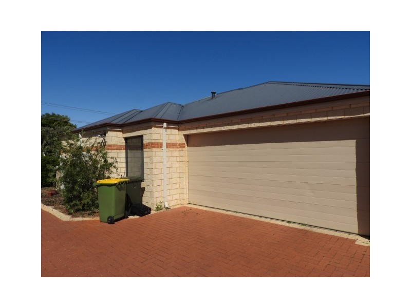 27A Sixth Road, Armadale WA 6112