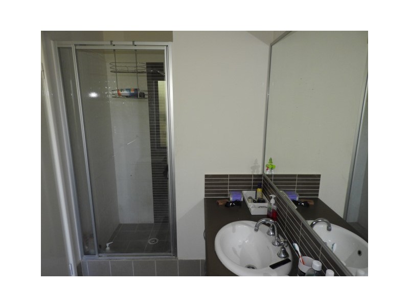27A Sixth Road, Armadale WA 6112