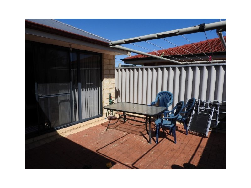 27A Sixth Road, Armadale WA 6112