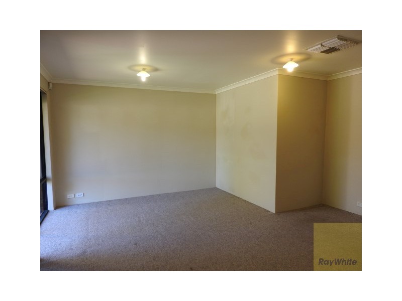 6 Higgs Court, Brookdale WA 6112