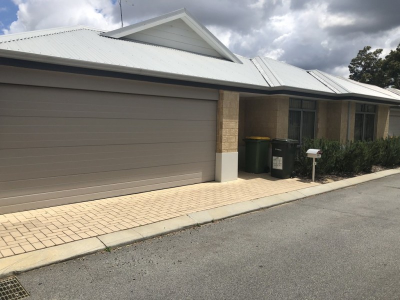 16 McCormack Street, Armadale WA 6112