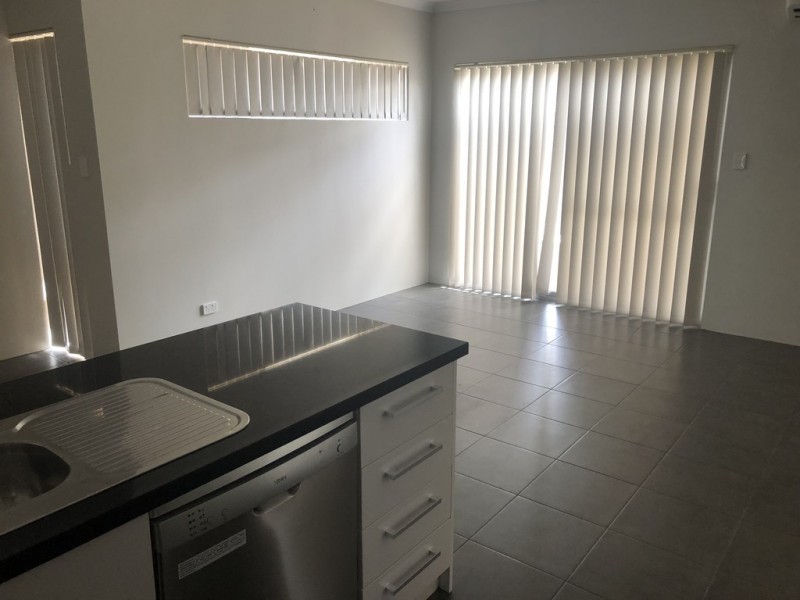 16 McCormack Street, Armadale WA 6112