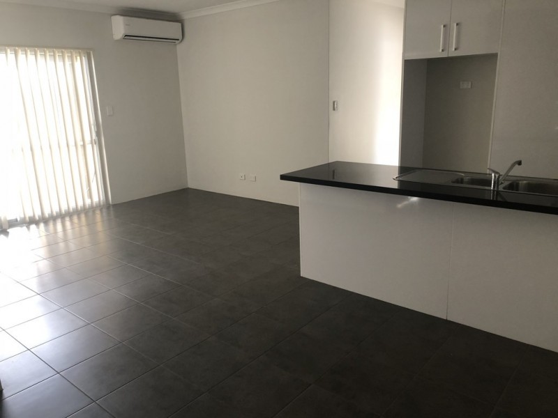 16 McCormack Street, Armadale WA 6112