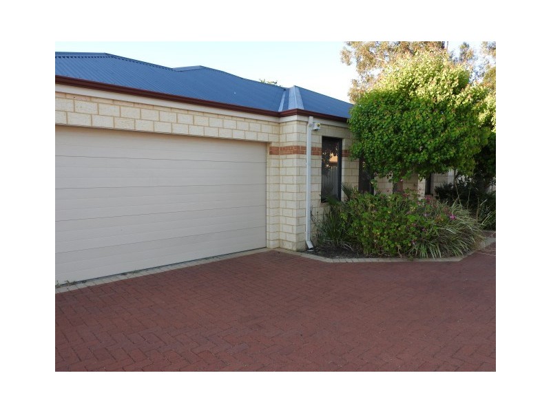 27B Sixth Road, Armadale WA 6112