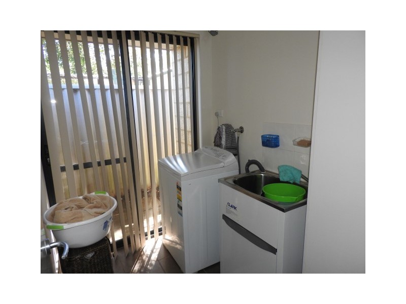 27C Sixth Road, Armadale WA 6112