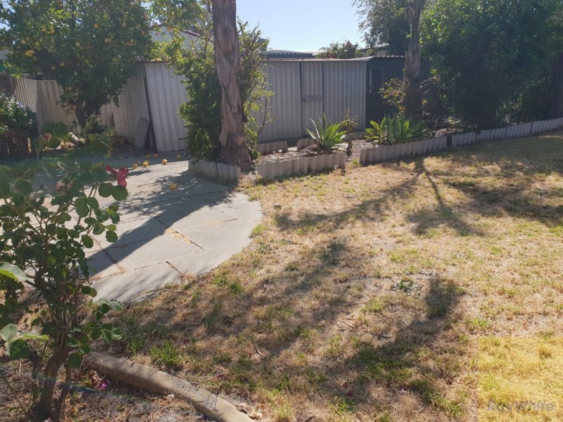 9 Numulgi Street, Armadale WA 6112
