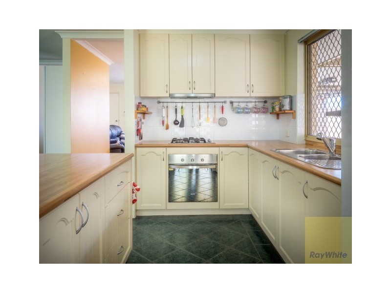 28 Seminole Gardens, Seville Grove WA 6112