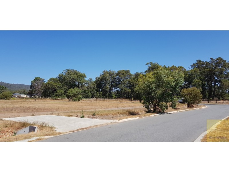 4 Rivose Crescent, Darling Downs WA 6122