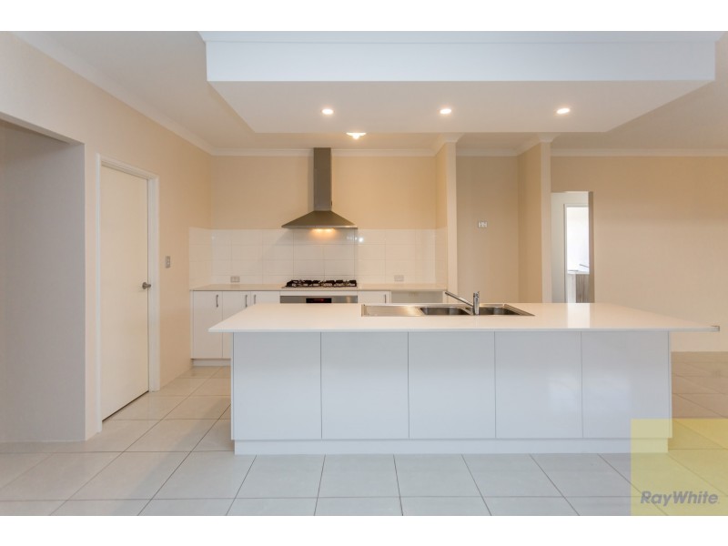 5 Peridot Parkway, Byford WA 6122