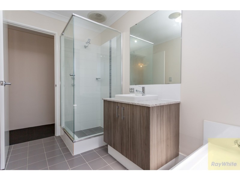 5 Peridot Parkway, Byford WA 6122