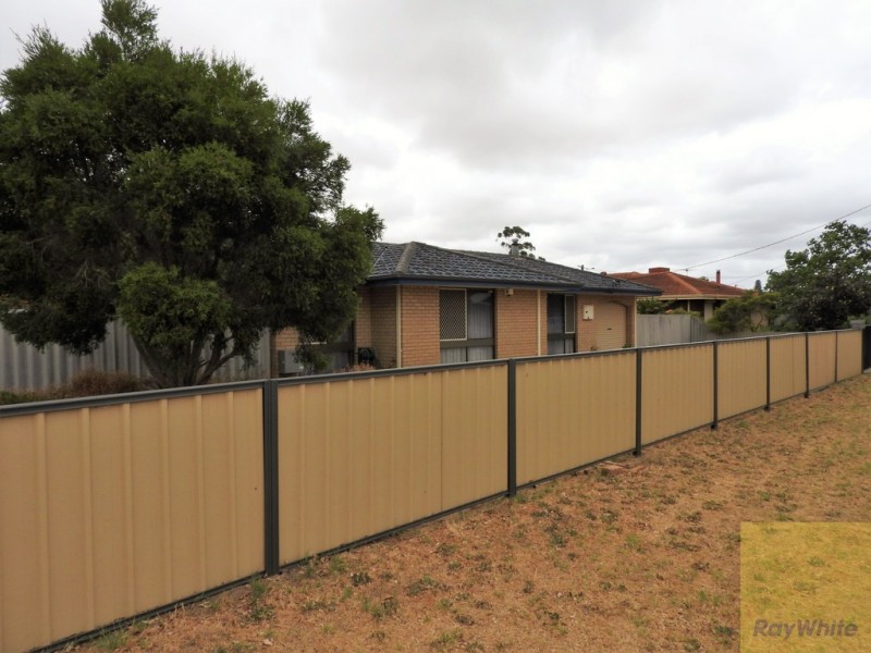 92 Doorigo Road, Armadale WA 6112