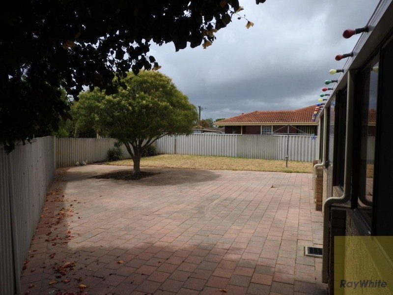 92 Doorigo Road, Armadale WA 6112