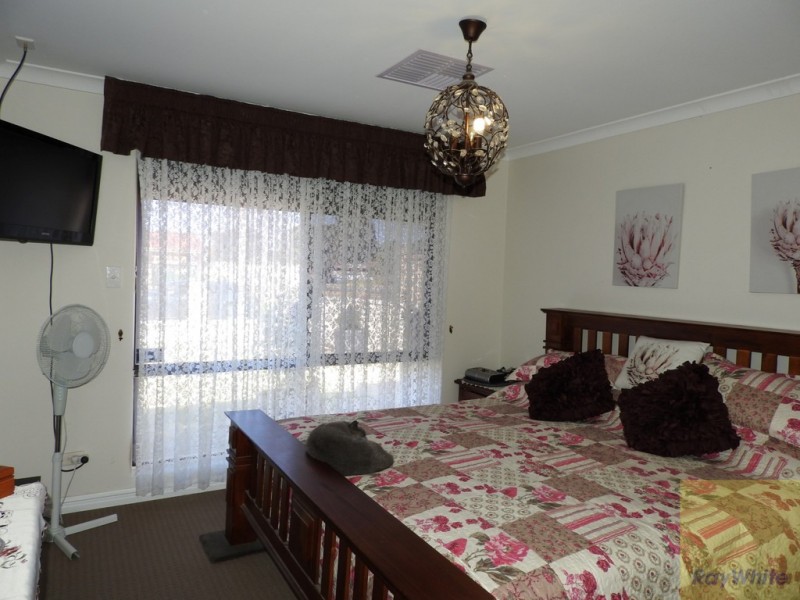 18 Cosgrove Court, Seville Grove WA 6112