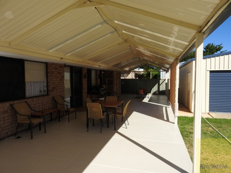 18 Cosgrove Court, Seville Grove WA 6112