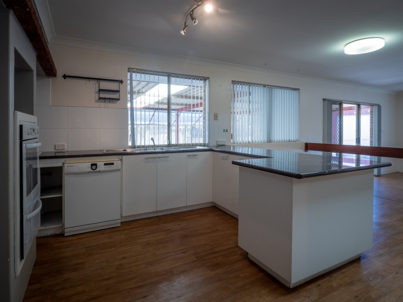 8 Ramm Place, Seville Grove WA 6112