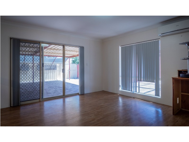 8 Ramm Place, Seville Grove WA 6112