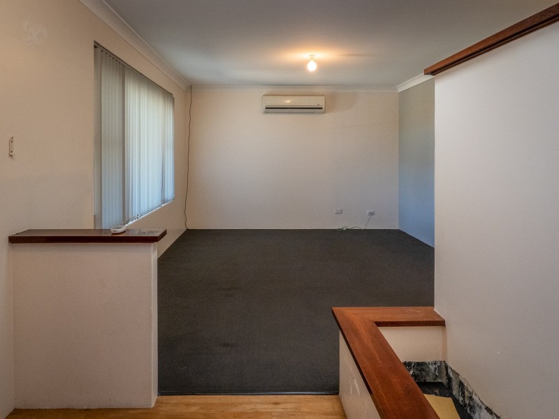 8 Ramm Place, Seville Grove WA 6112