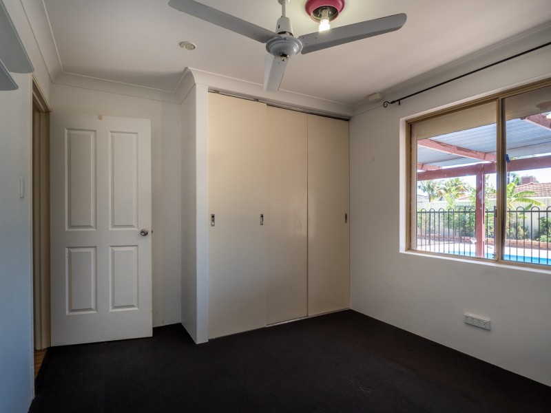 8 Ramm Place, Seville Grove WA 6112