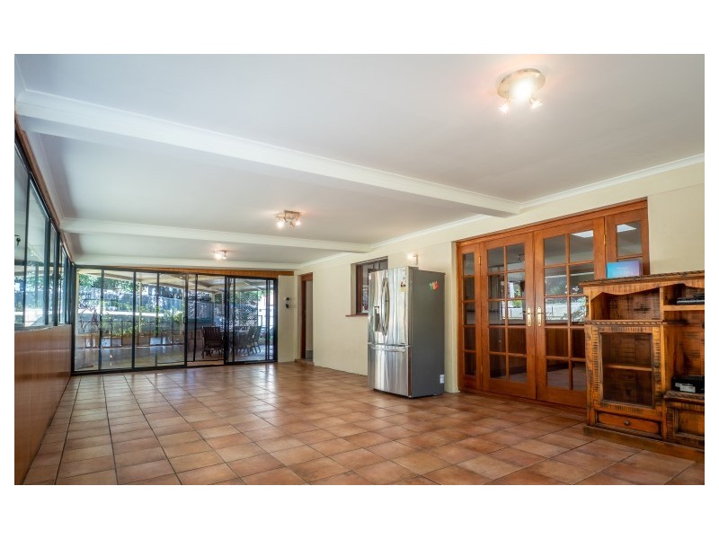 37 Ellis Road, Mount Nasura WA 6112