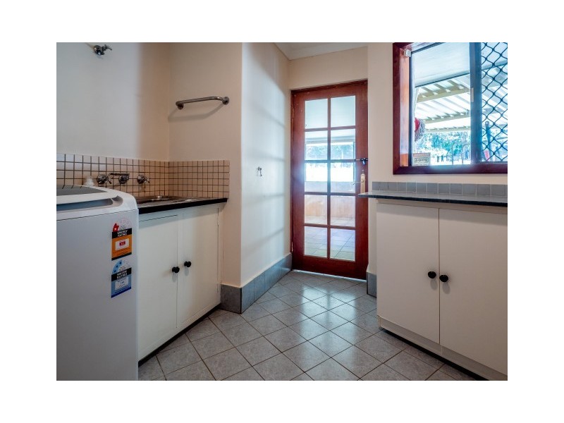 37 Ellis Road, Mount Nasura WA 6112