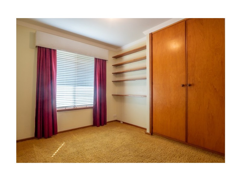 37 Ellis Road, Mount Nasura WA 6112