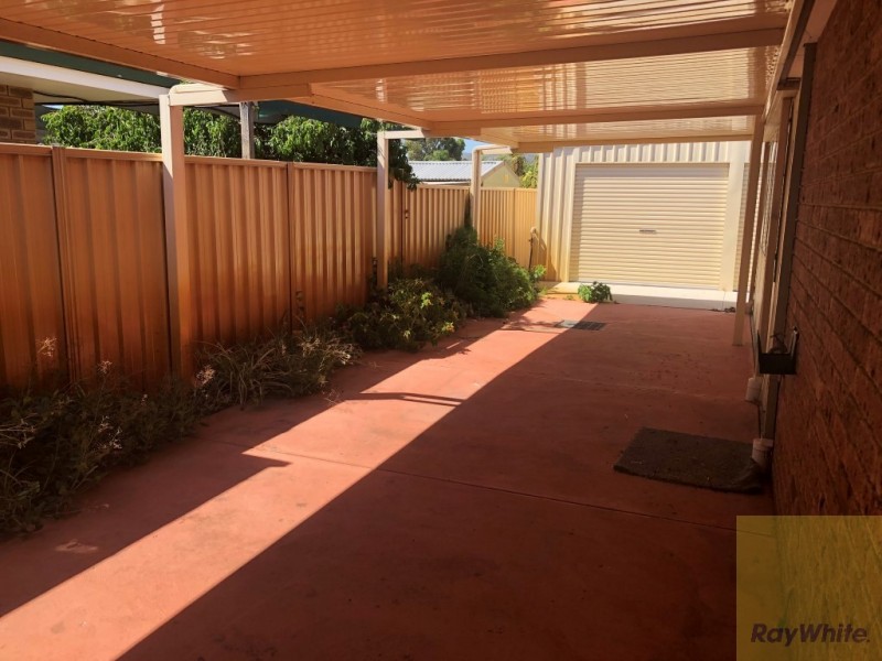 29 Montrose Circle, Camillo WA 6111