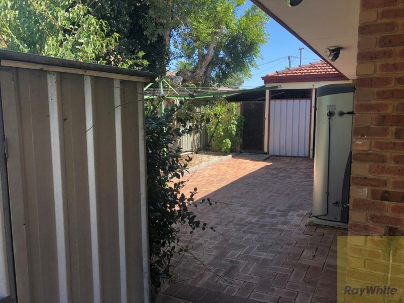 29 Montrose Circle, Camillo WA 6111