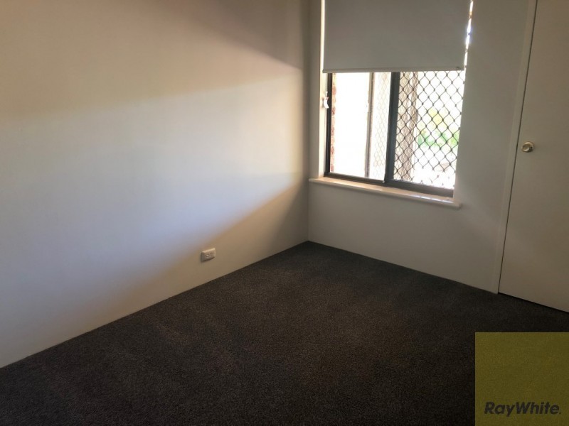 29 Montrose Circle, Camillo WA 6111