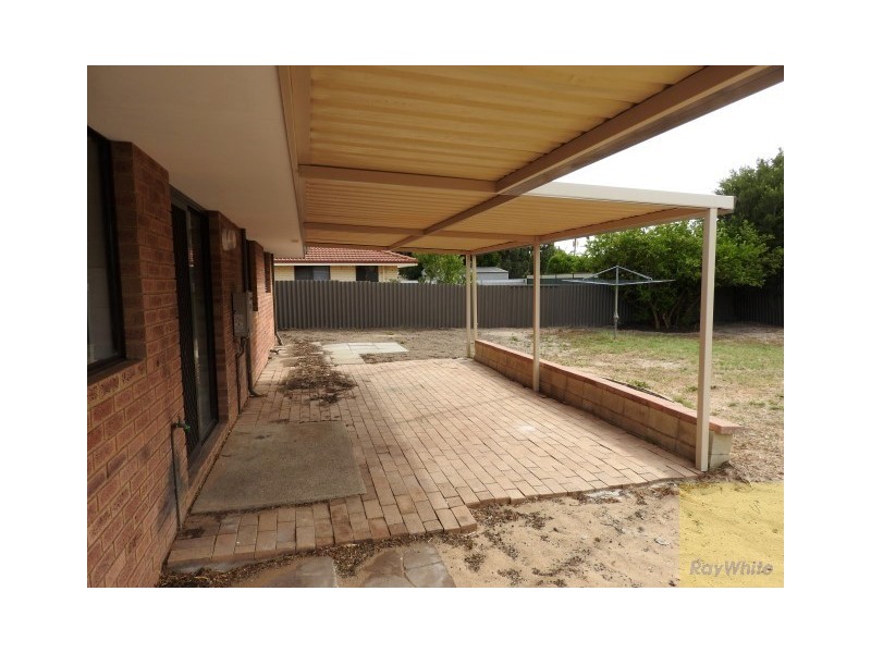 23 Cambell Road, Armadale WA 6112