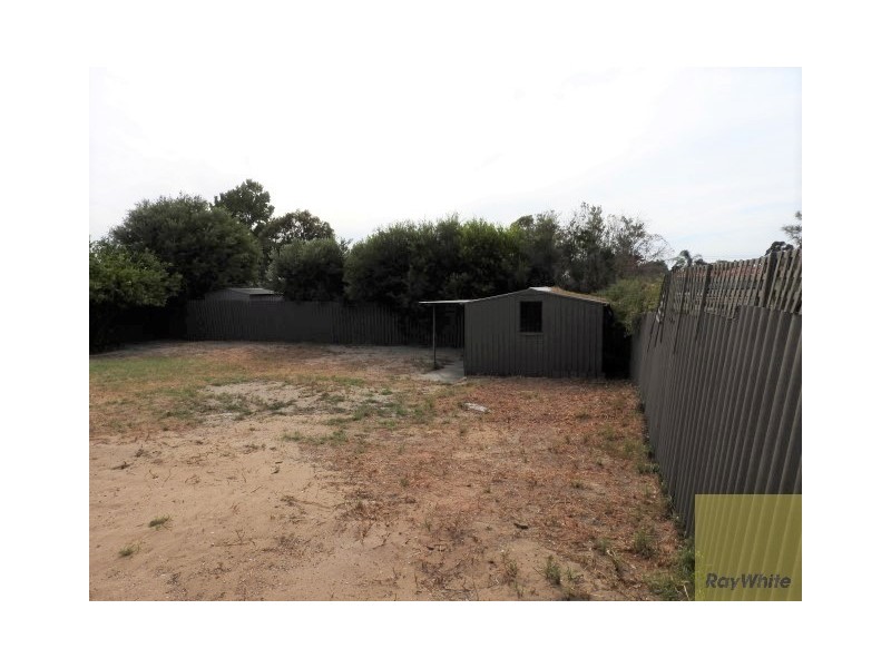 23 Cambell Road, Armadale WA 6112